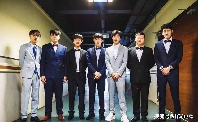 LOL官方更新战力排行榜,第一毫不意外,IG赫然在列!